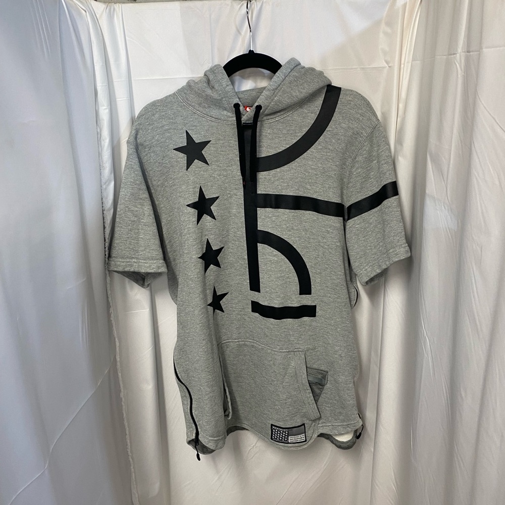 Nike Basketball short sleeve sweatshirt